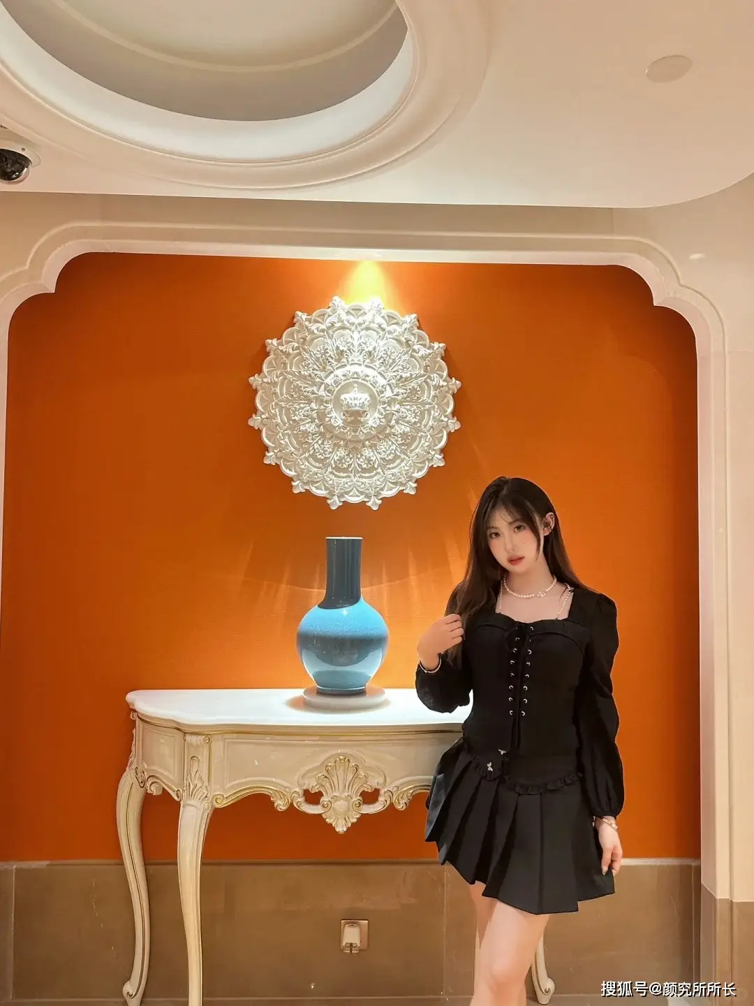 衣服和项链如何搭配_项链搭配衣服的作用_项链搭配衣服口诀