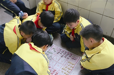 同学用脚弄射我_同学用脚弄射我_同学用脚弄射我
