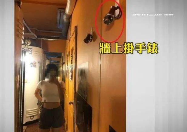 银行女职员换衣被偷拍_银行柜台职员_女生宿舍内换衣遭偷拍