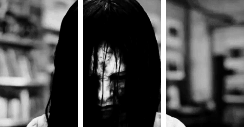 盯着看3秒吓人鬼图动态_盯着看10秒出鬼动态图_动图盯着看几秒变鬼