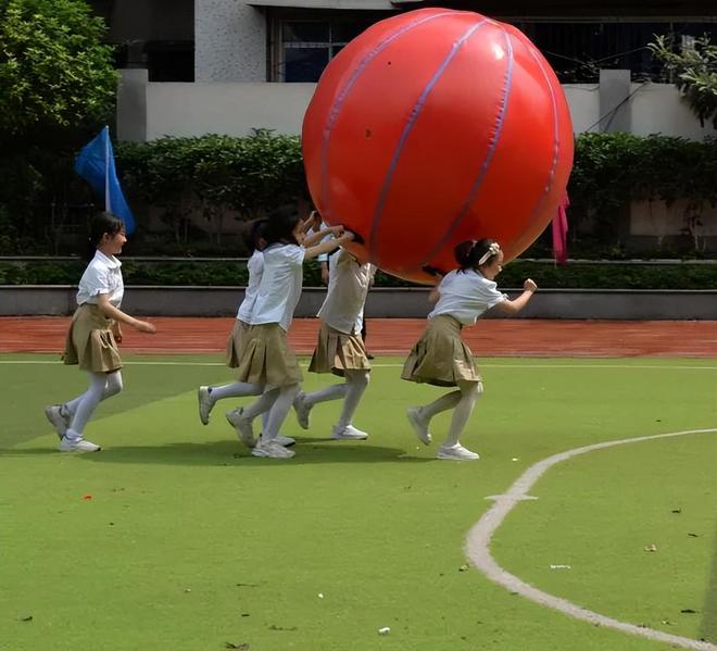 四年级垒球怎么玩_小学生垒球比赛用球_小学垒球规则简单说明